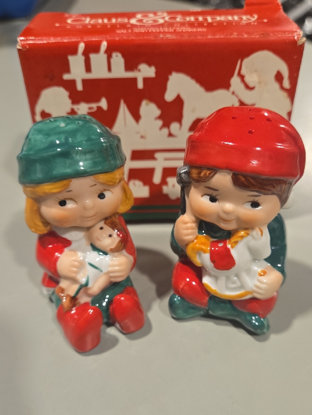 Vintage Avon 1983 Ceramic Salt And Pepper Shakers Kids Christmas NWOT